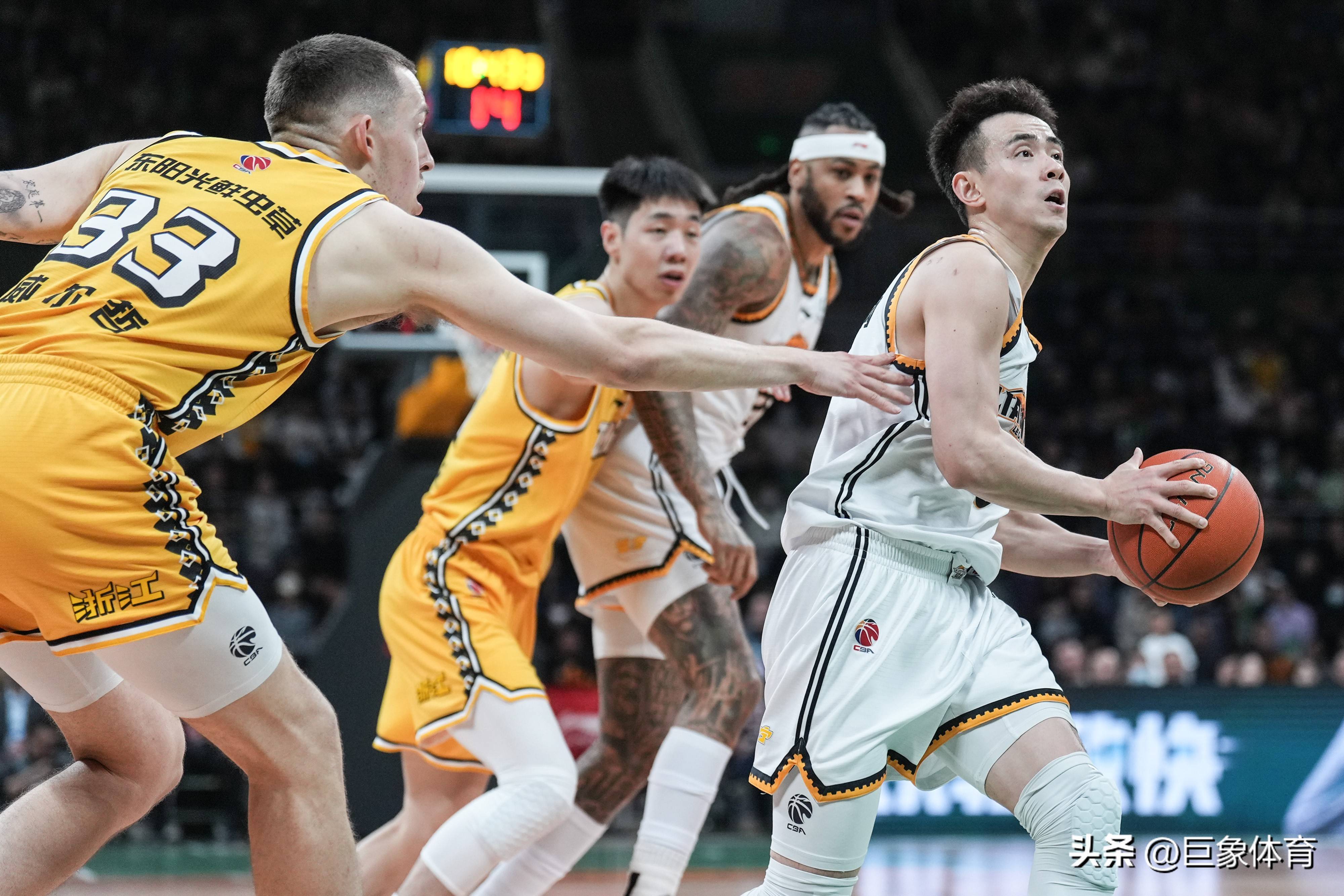 关于窗口期CBA常规赛焦点战;浙江队防线松动;悬念犹存;球队文化再被提及的信息 关于窗口期CBA常规赛焦点战;浙江队防线松动;悬念犹存;球队文化再被提及的信息